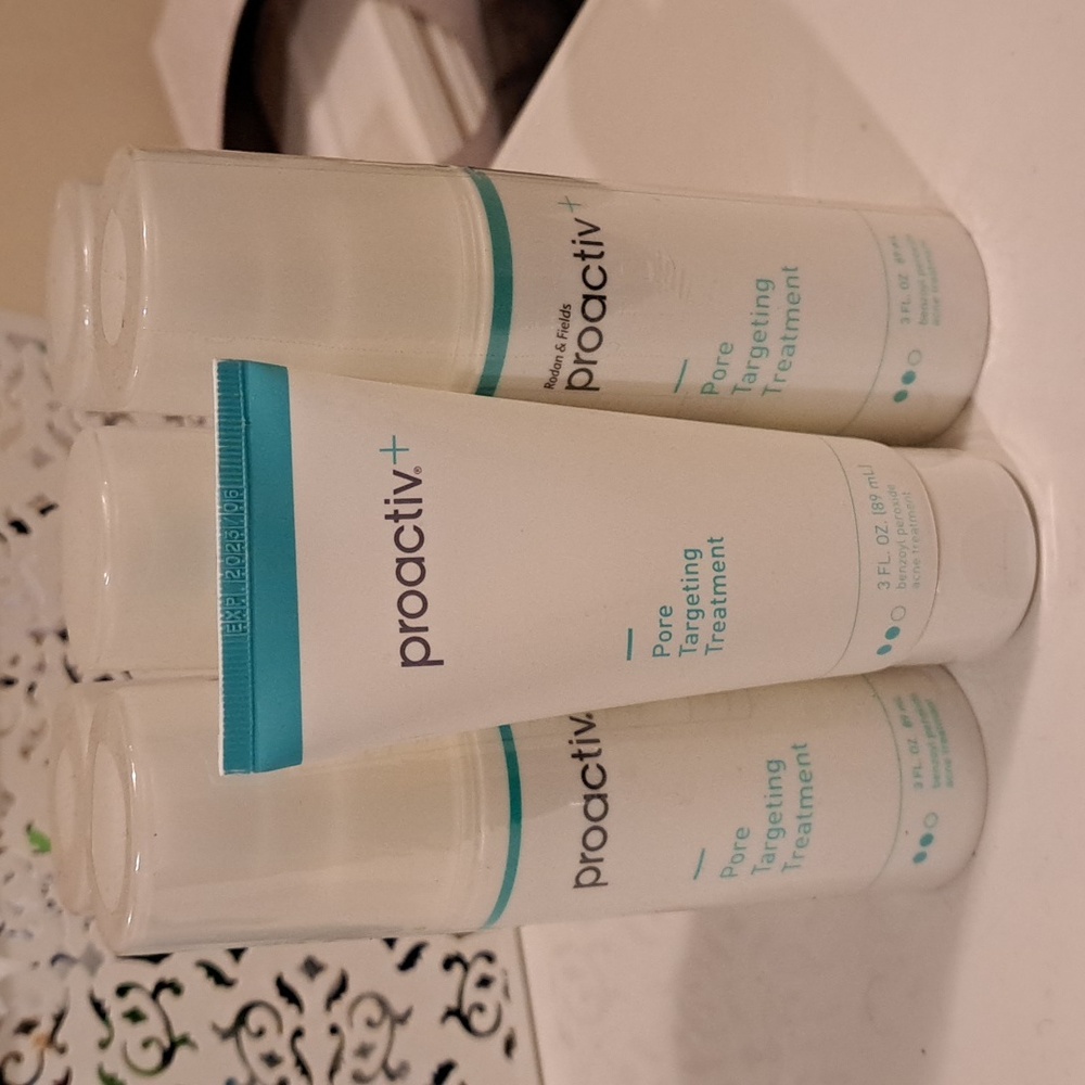 Proactive + Pore Targeting Treatment